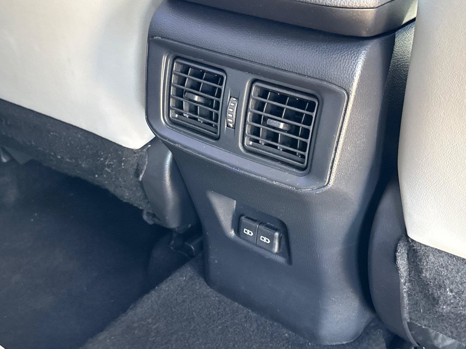 Used 2022 Toyota RAV4 XLE Premium w/ Carpet Mat Package (TMS) AWD/4WD image 19