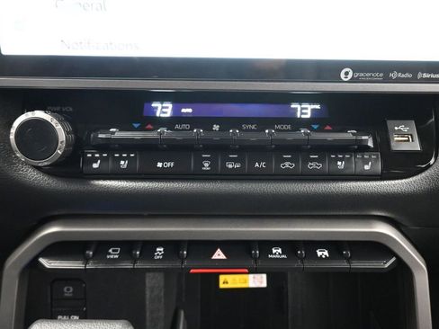 Used 2023 Toyota Tundra Limited AWD/4WD image 26