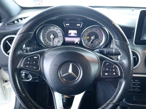 Used 2016 Mercedes-Benz CLA 250 image 18