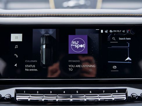 Used 2026 Rolls-Royce Cullinan AWD/4WD image 76