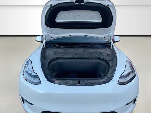 Used 2021 Tesla Model Y Long Range AWD/4WD image 30