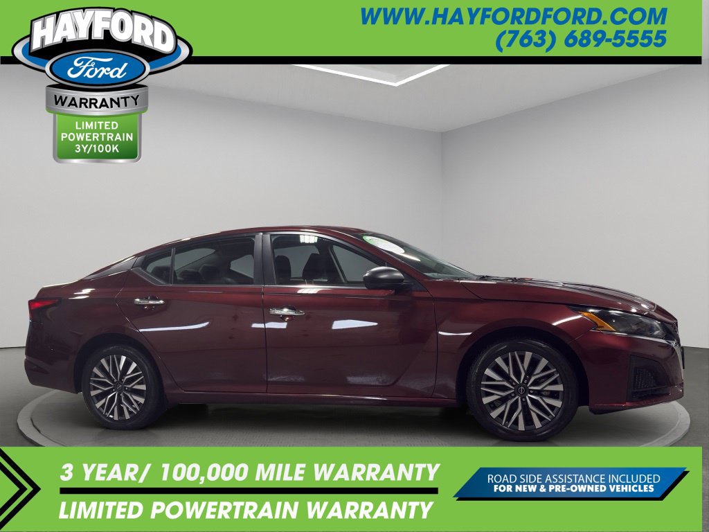 Used 2025 Nissan Altima 2.5 SV FWD image 8