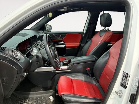 Used 2021 Mercedes-Benz GLB 250 image 9