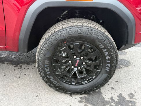 New 2026 GMC Canyon Elevation w/ LPO, Sports Bar Package image 12