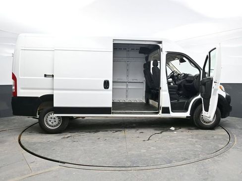 Used 2025 RAM ProMaster 2500 w/ Convenience Group FWD image 43