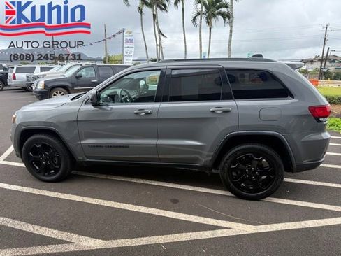Used 2019 Jeep Grand Cherokee Laredo image 6
