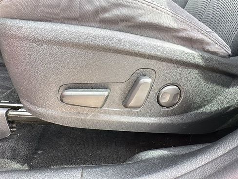 Used 2019 Hyundai Santa Fe SEL image 14