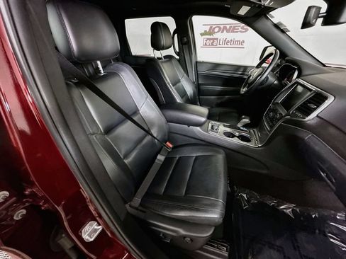 Used 2018 Jeep Grand Cherokee Limited AWD/4WD image 33