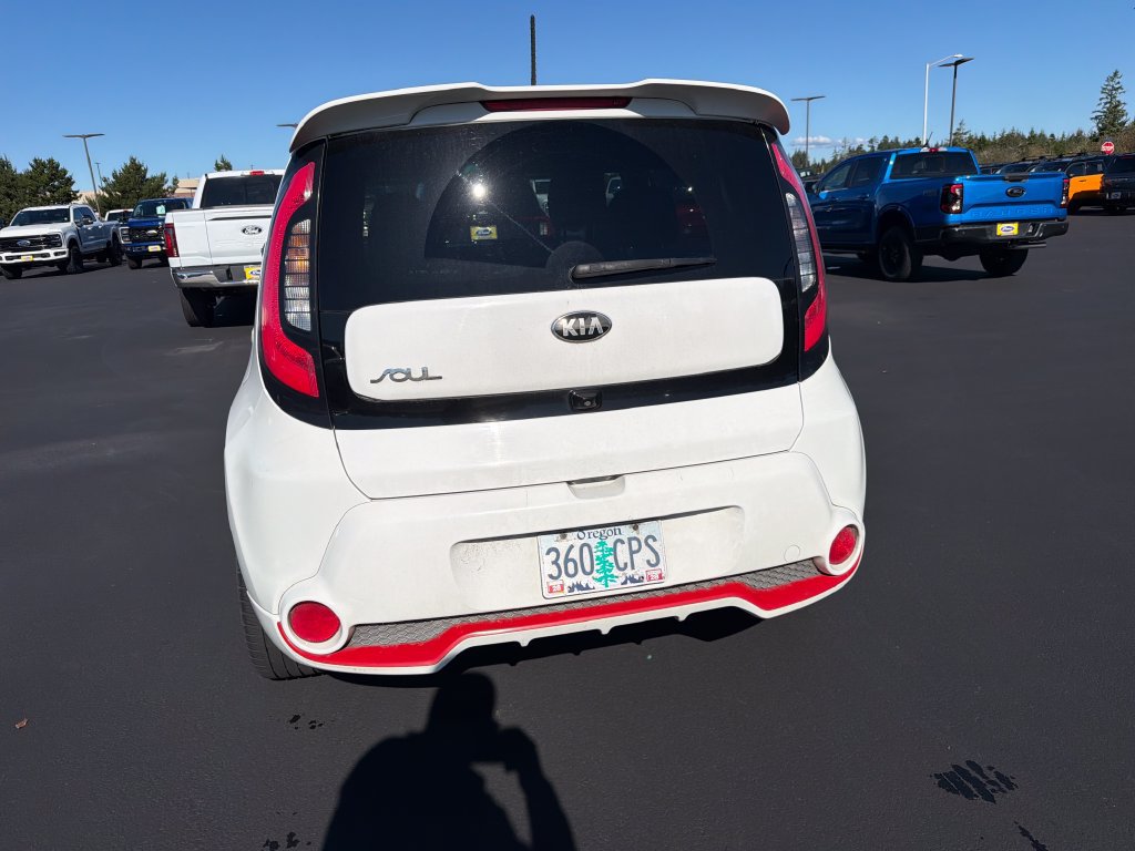 Used 2014 Kia Soul + FWD image 3