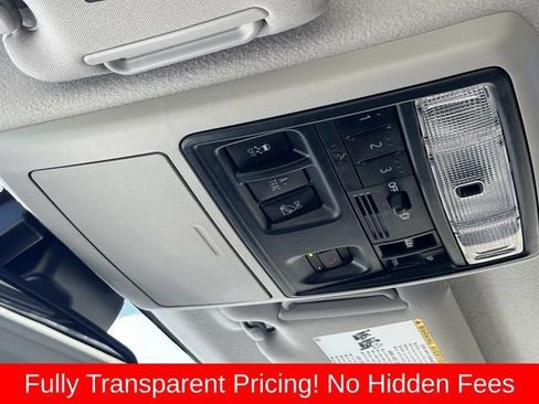 Used 2021 Toyota 4Runner SR5 Premium w/ Moonroof Package AWD/4WD image 32