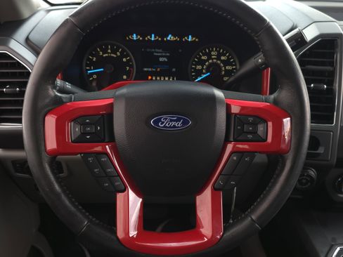 Used 2019 Ford F150 XLT w/ Equipment Group 302A Luxury image 11