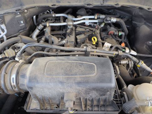 Used 2021 Ford Explorer XLT RWD image 36