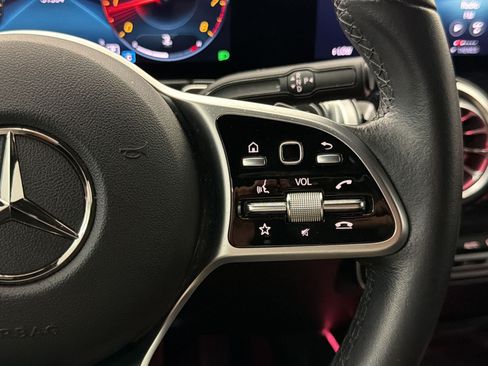 Used 2023 Mercedes-Benz GLB 250 image 27