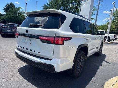 Certified 2024 Toyota Sequoia Platinum AWD/4WD image 5
