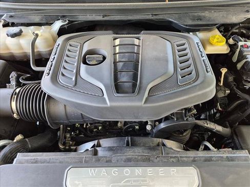 Used 2023 Jeep Wagoneer Series III w/ Preferred Equipment Group RWD image 22