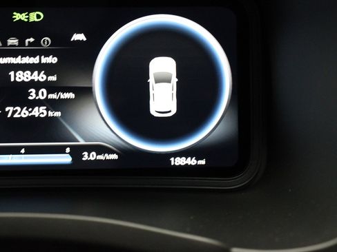 Used 2023 Hyundai Kona Limited image 30