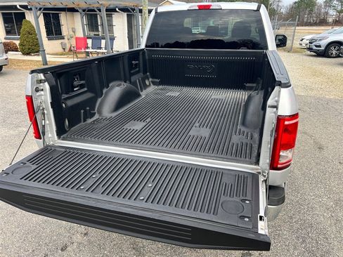 Used 2016 Ford F150 XLT w/ Equipment Group 301A Mid image 11