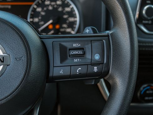Used 2021 Nissan Rogue SV AWD/4WD image 13