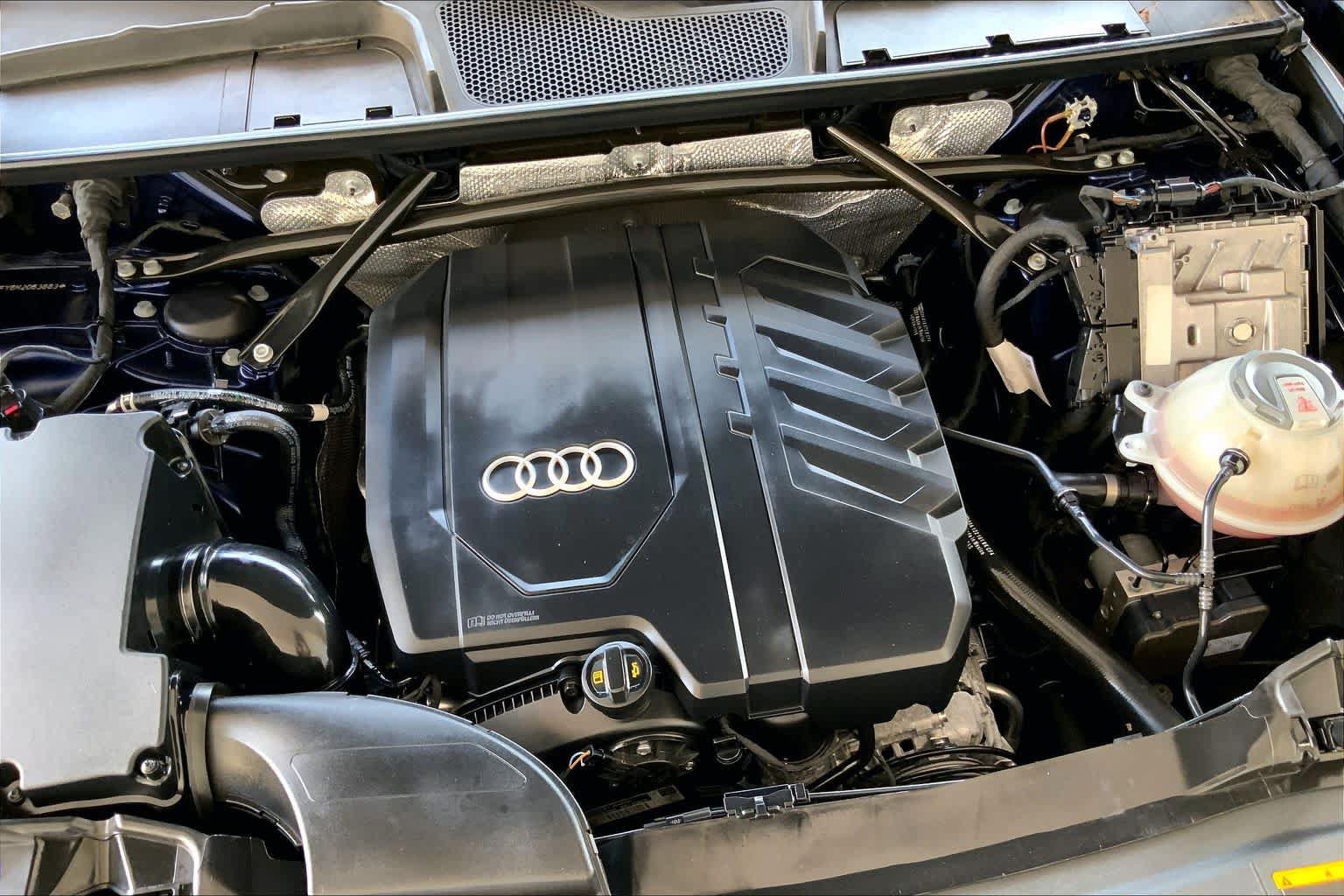 Used 2022 Audi Q5 2.0T Premium w/ Convenience Package AWD/4WD image 31