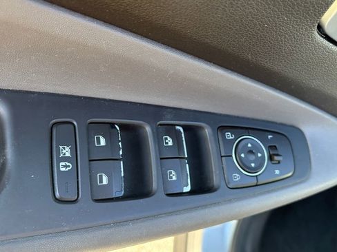 Used 2020 Hyundai Santa Fe SEL image 12