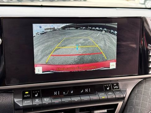 Certified 2025 Toyota Camry XLE image 17