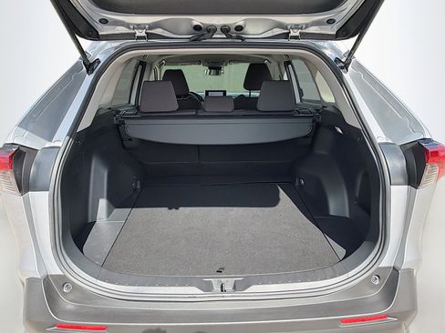 Used 2024 Toyota RAV4 XLE image 12