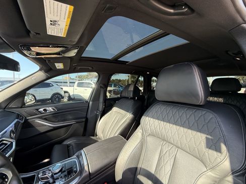 Used 2021 BMW X5 M50i w/ Premium Package image 27