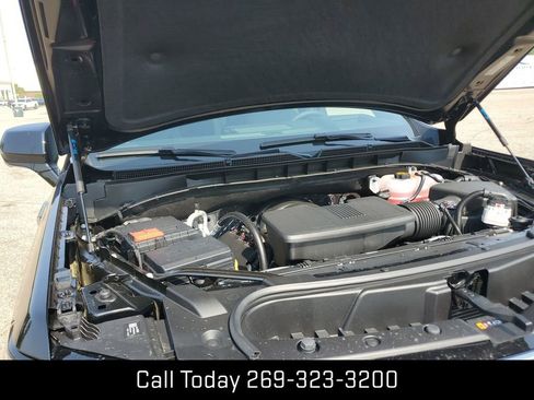 New 2025 GMC Yukon XL Denali w/ Denali Reserve Package image 32