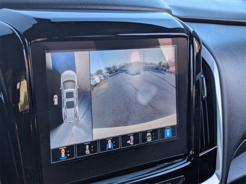 Used 2022 Chevrolet Traverse Premier w/ Redline Edition image 31