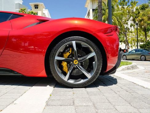 Used 2023 Ferrari SF90 Stradale image 13