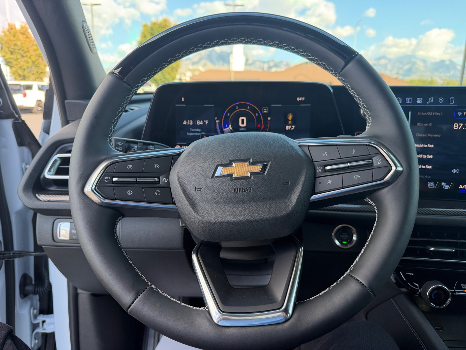 New 2026 Chevrolet Traverse High Country AWD/4WD image 9