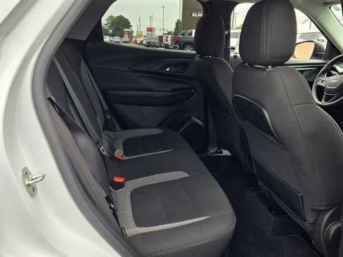 Used 2024 Chevrolet TrailBlazer LS w/ LS Convenience Package FWD image 15