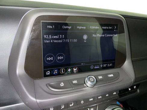 Used 2020 Chevrolet Camaro LT RWD image 21