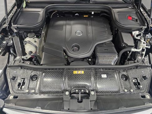 New 2026 Mercedes-Benz GLS 450 4MATIC image 10