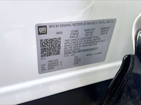 Used 2024 Chevrolet Equinox EV LT image 22