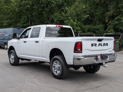 Used 2025 RAM 2500 Tradesman w/ Chrome Appearance Group image 6