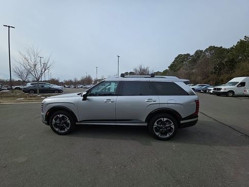 New 2026 Hyundai Palisade Limited FWD image 17