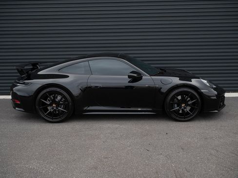 Certified 2025 Porsche 911 Carrera image 25