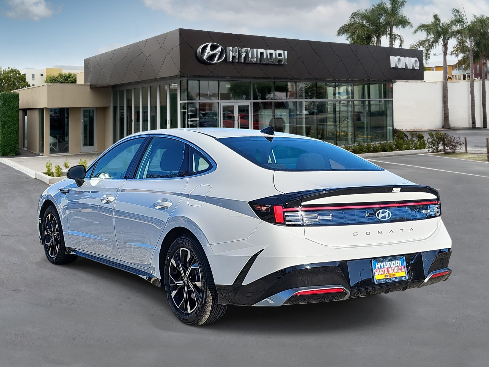 Used 2025 Hyundai Sonata SEL FWD image 5