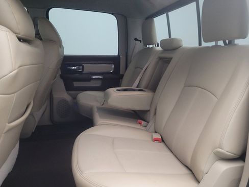 Used 2018 RAM 1500 Laramie RWD image 18