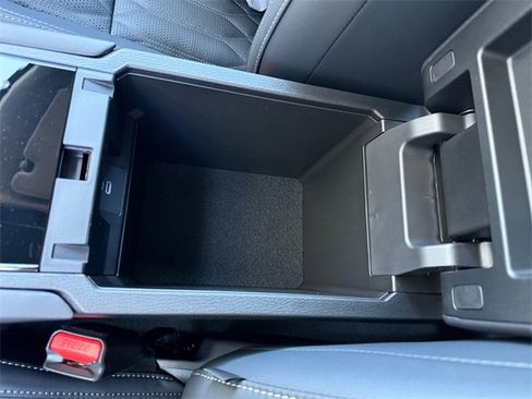 New 2025 Mitsubishi Outlander SEL image 23