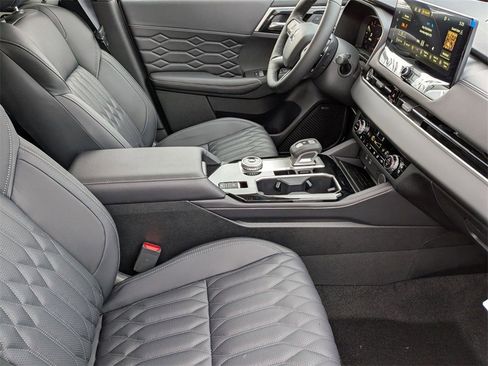 New 2026 Mitsubishi Outlander SEL image 32