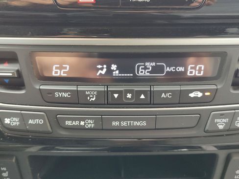 Used 2017 Honda Ridgeline RTL-E image 11