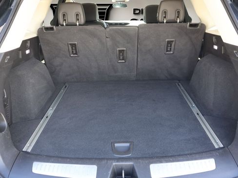 Used 2018 Cadillac XT5 Luxury w/ LPO, Wheel Lock Package image 17