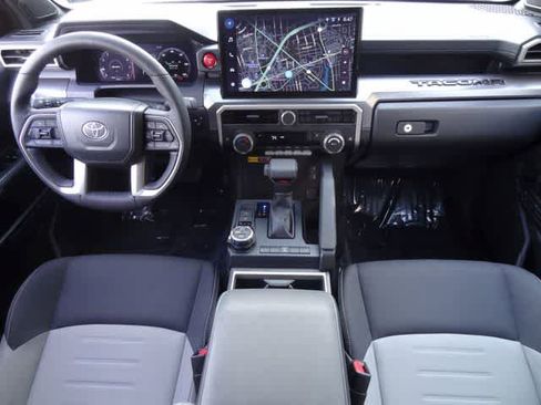 Used 2025 Toyota Tacoma TRD Off-Road w/ TRD Off Road Upgrade Package AWD/4WD image 14