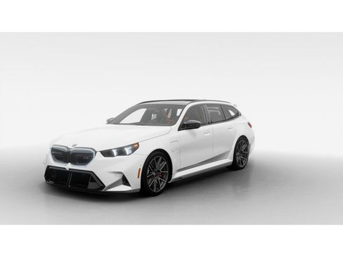 New 2027 BMW M5 Touring AWD/4WD image 1