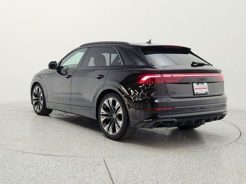 Used 2025 Audi Q8 Prestige w/ Prestige Package AWD/4WD image 7