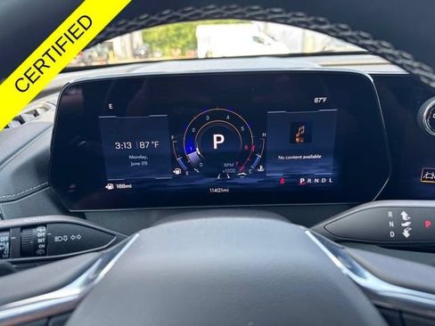 Used 2025 Chevrolet Traverse LT w/ LPO, Floor Liner Package FWD image 11