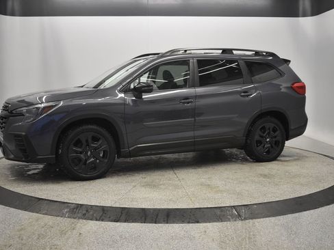 Used 2023 Subaru Ascent Onyx Edition image 2
