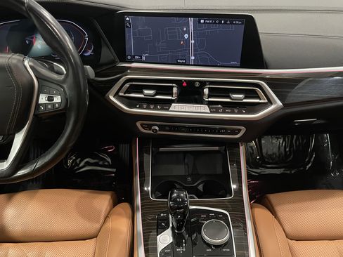 Used 2023 BMW X5 xDrive40i w/ Premium Package image 18